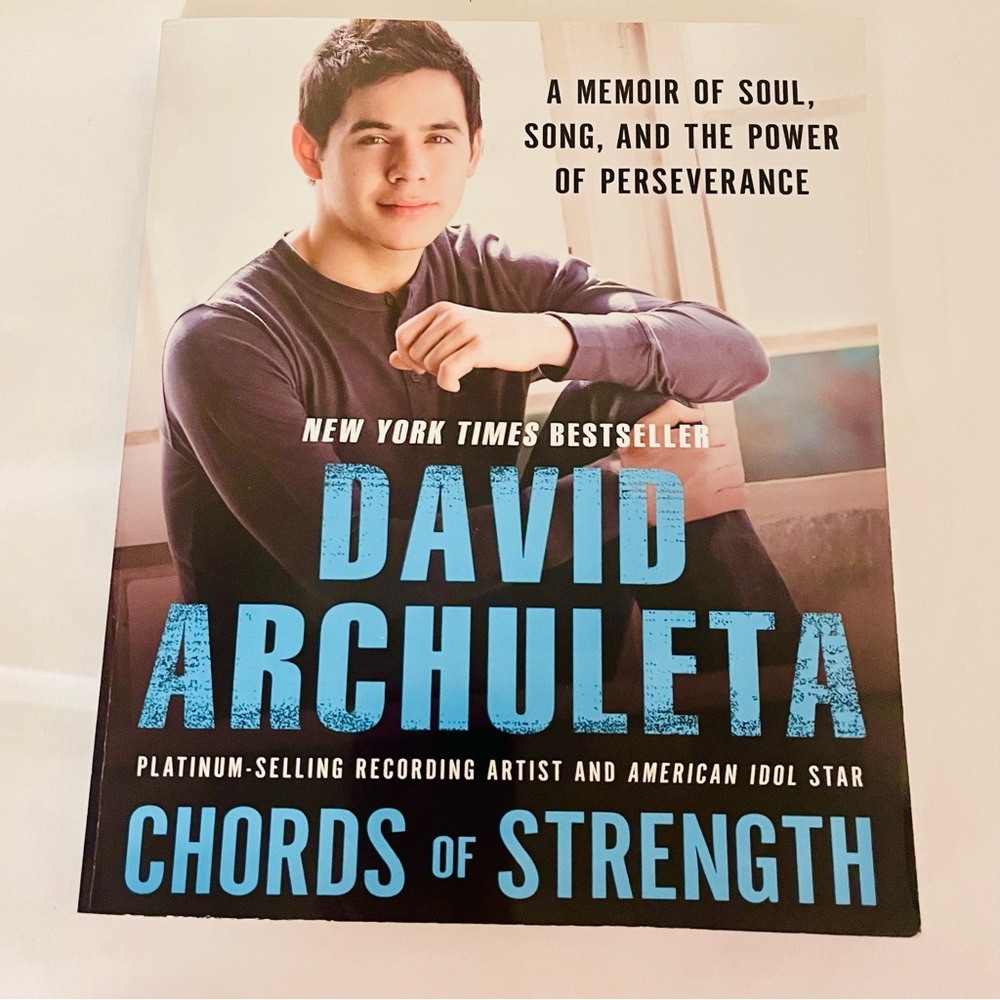 💫AUTOGRAPHED💫David Archuleta 'Chords of Strength' Book